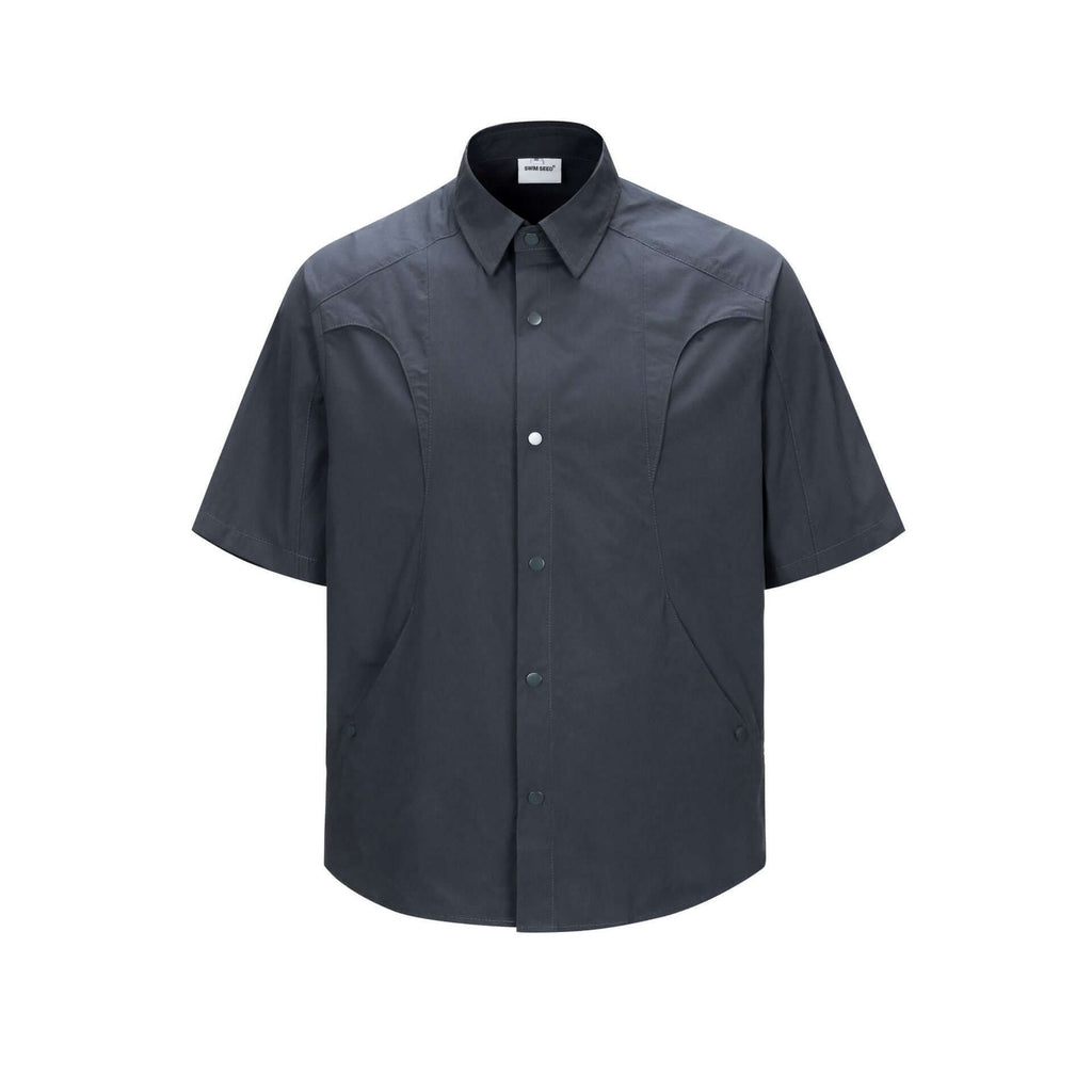 Split and spliced short sleeved shirt for men