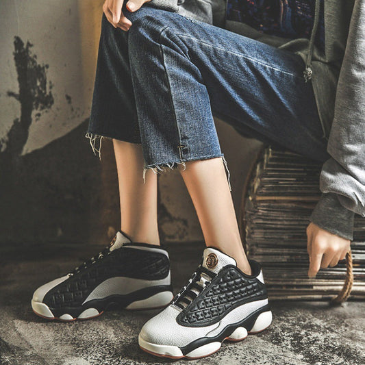 Women's black chunky retro sneakers