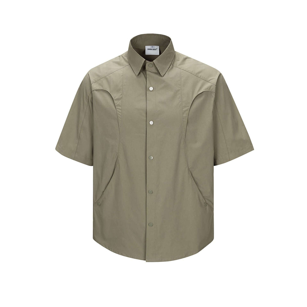 Split and spliced short sleeved shirt for men